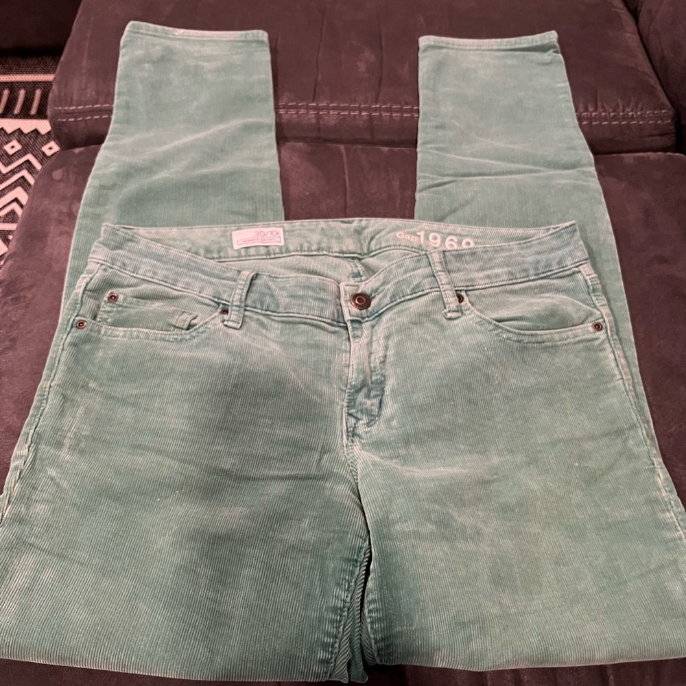 Gap Green Corduroy skinny pants size 30